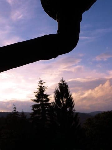 Pose et entretien de gouttières Tréziers